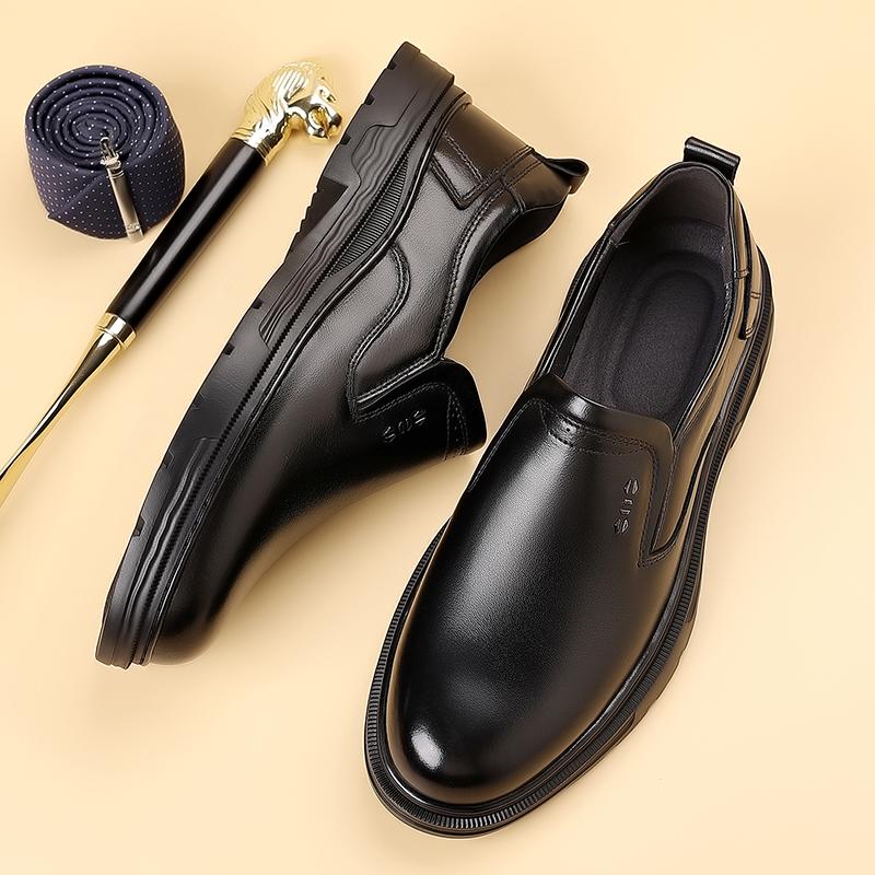 Leather Man Casual Shoes Breathable Loafers Moccasins Breathable Slip on Flats Driving Shoes Classic Men Wedding Shoes