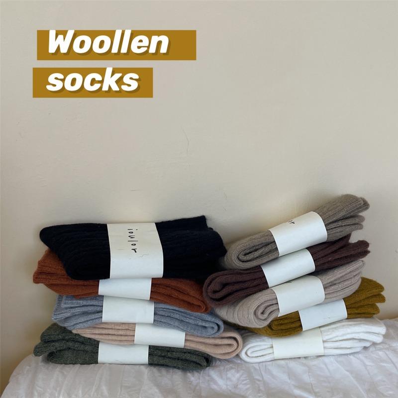 Ladies Winter Warm and Thick New Linen Pattern Solid Color Wool Tube Pile Socks