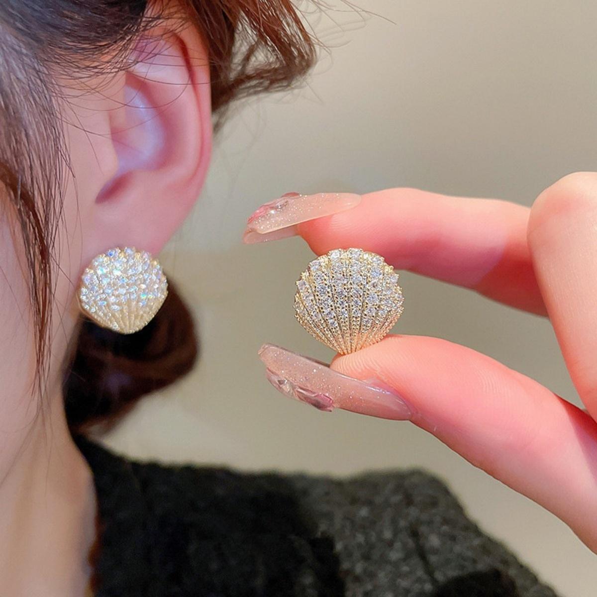 Elegant Inlaid Full CZ Zircon Shell Stud Earrings For Women Men Exquisite Summer Ocean Beach Shell Earring Bohemia Party Zircon