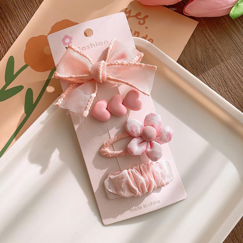 4-piece New Spring Pink Tulle Bow BB Clips for girls.Light Tulle Texture,sweet Pink-rose color,Korean style.Versatile for Bangs
