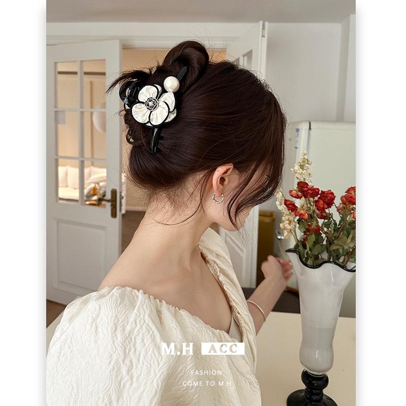 Pearl Camellia Hairpin Korean ins Gentle Wind Simple Back Head Tie Hair Accessories Grab Clip Women's