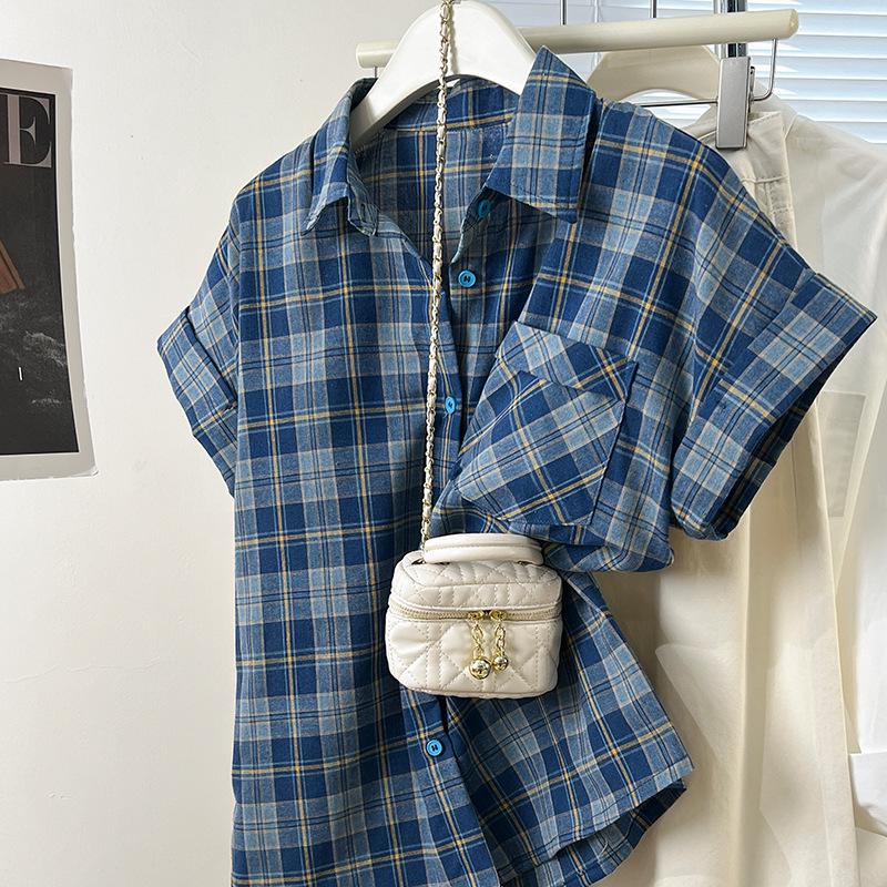 

Женская приталенная куртка-рубашка с коротким рукавом в синюю и красную клетку - Сладкий, крутой летний стиль Large (100-110 lbs)