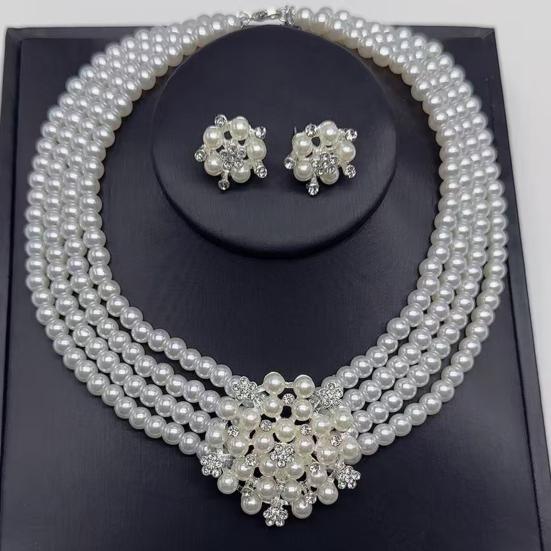 2Pcs/Set Imitation Pearl Jewelry Set Flower Charm Adjustable Retro Style Extension Chain Necklace Stud Earrings Set