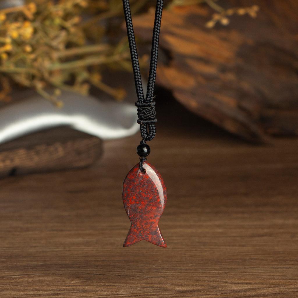 Natural crystal pendant, pink crystal, Dongling, woven fish brand necklace, jewelry