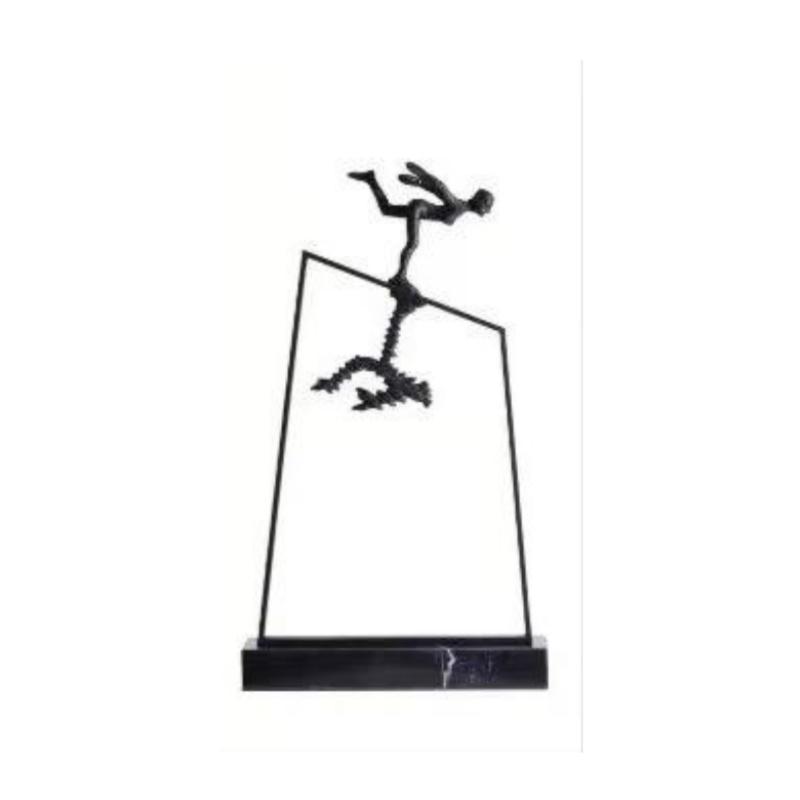 Metal Handicrafts Realistic Figure Sculpture Reflecting Portrait Skating Abstract Figure Creative Ornaments Home Decoration