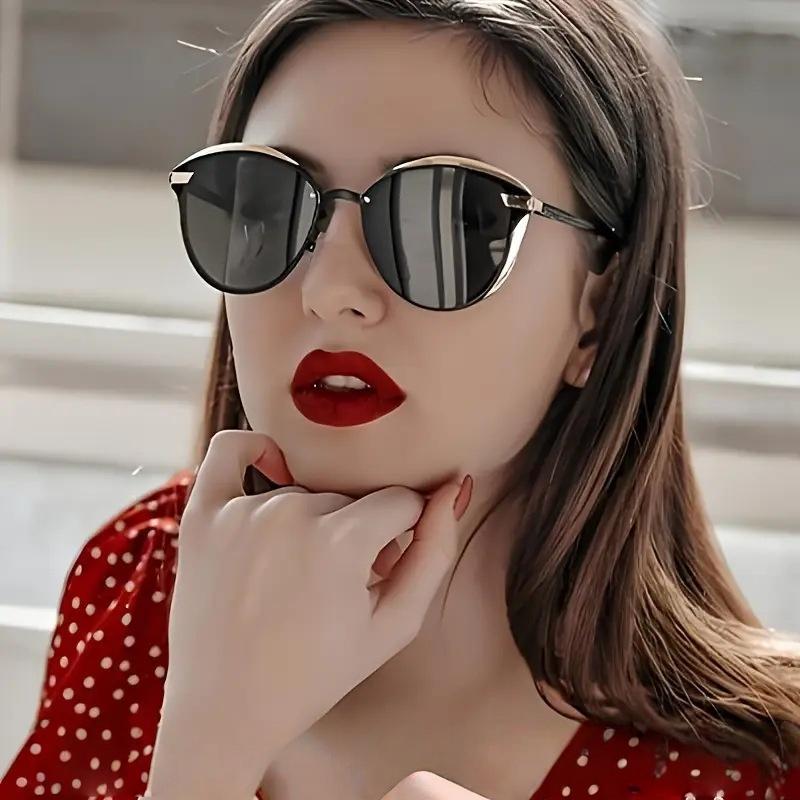 Fashionable and High-end Cat Eye Frame Sunglasses for Women's Outdoor Street Photography Luxury Sunglasses UV400