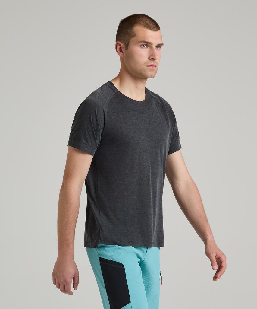 Monchyula Bersante T-Shirt Men'S Short Sleeve Outdoor Functional Travel Mtgn70X92