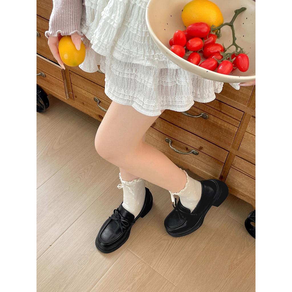 Black retro British style thick heel small leather shoes 2026 new spring and autumn with skirt small heightening loafers
