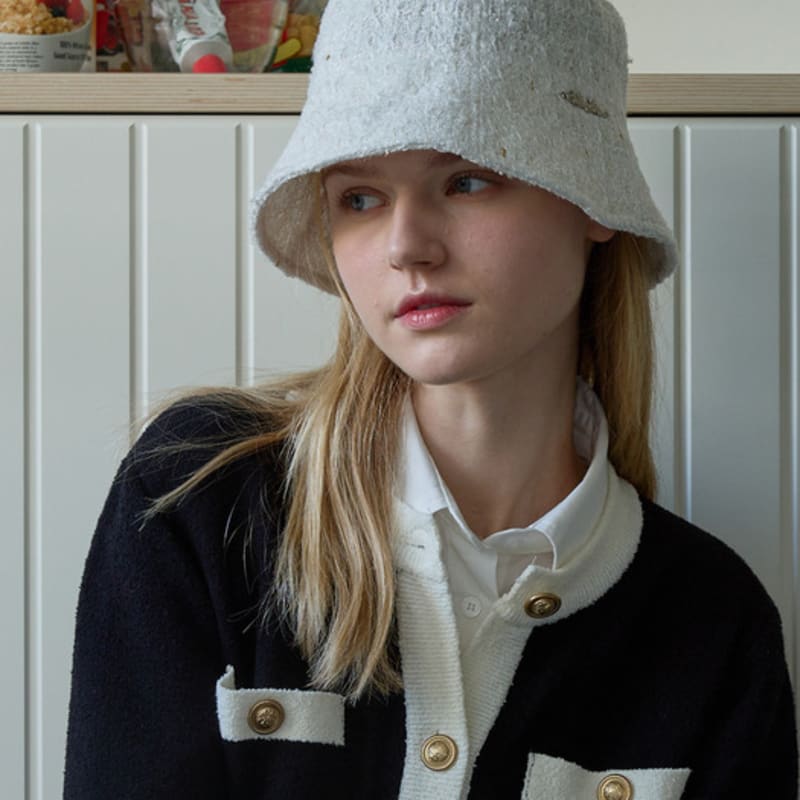 

ВСЕ НЕЗАВЕРШЕНО Твидовая базовая панама (4 цвета) Sky Blue (Tweed)