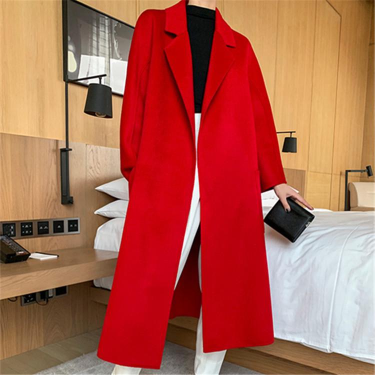 Max Family Style 2023 Women's Extra Long Wool Coat in New Water Ripple Design