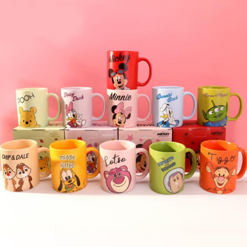 Pluto Kreslený Keramický Hrneček Dárková Krabička Sada