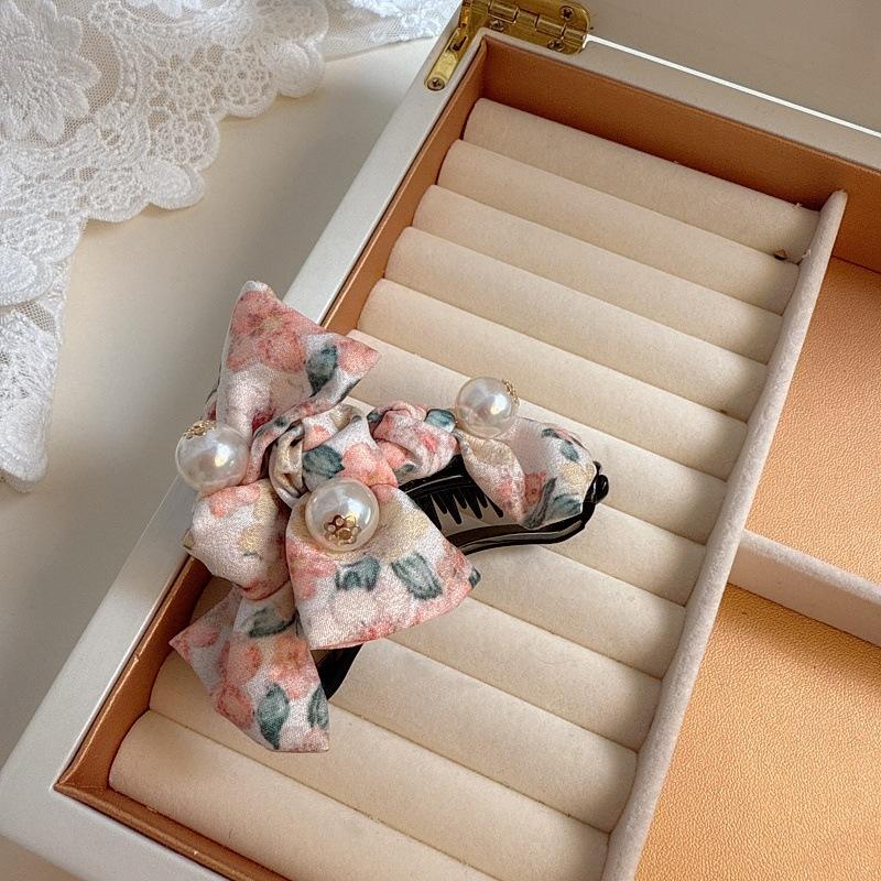 Charming and Elegant Fabric Daisy Twisted Hair Clip for Women, High Quality, Ponytail Vertical Hairpin