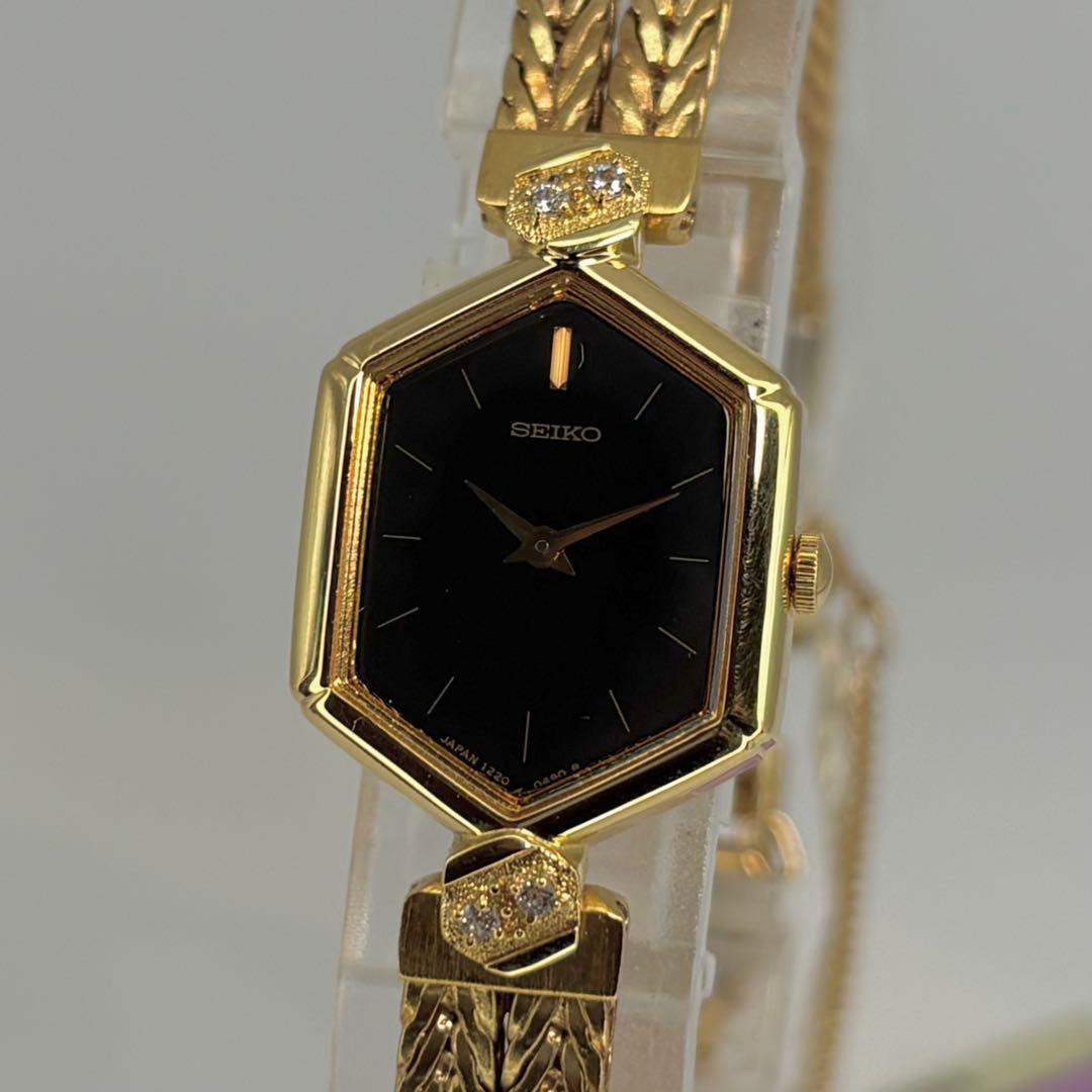 Used Unused item SEIKO Seiko bracelet QZ watch with diamonds battery replaced