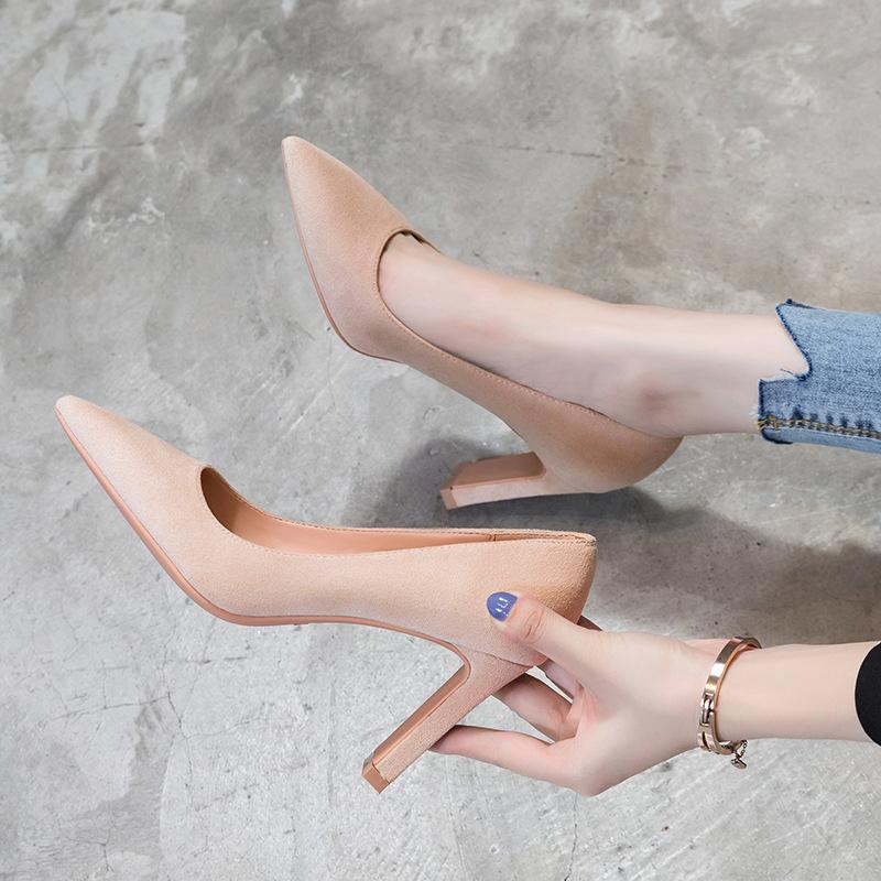 

2025 new black small fresh pointed girl high heels women s thick heel single shoes 37