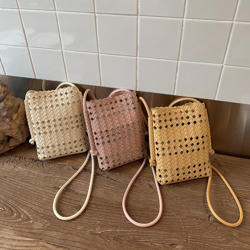 Korean INS Style Woven Hollow Shoulder Bag - Women's Summer Commuter Square Bag