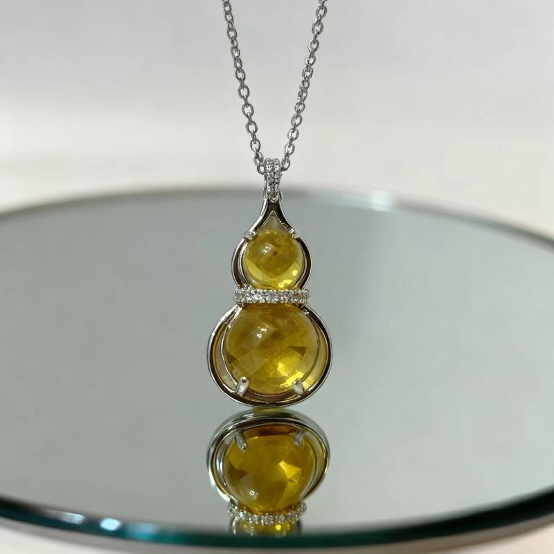 Colar de Pedra Vermelha em Forma de Cabaça Design Moderno Gargantilha Feminina de Luxo Leve Corrente para Clavícula Micro-Incustada