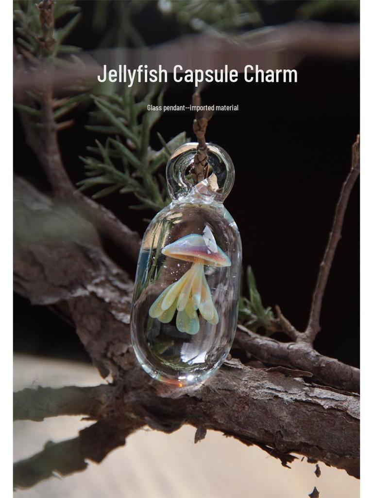 Náhrdelník s medúzou z lapisu lazuli: Dámský ručně vyrobený přívěsek z ryzího stříbra 925 se skleněným křišťálem - Lehký luxusní dárek k narozeninám