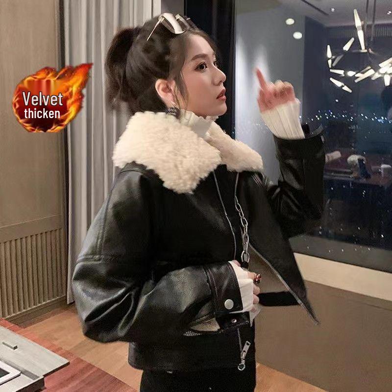 Women's Retro Black Leather Coat with Lambswool Collar - Autumn/Winter Fleece-Lined Motorcycle Jacket