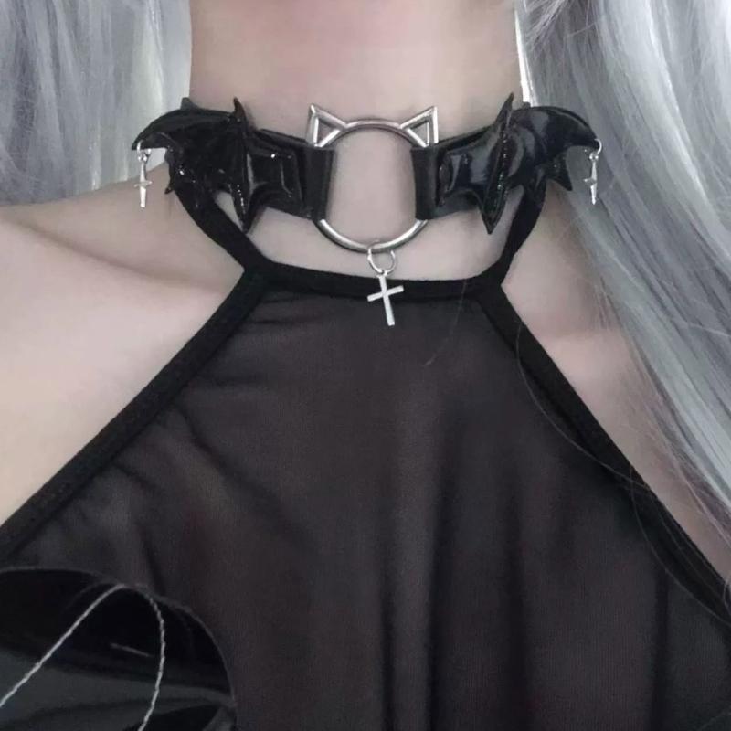 Punk Cat Necklaces Leather Wing Chokers Wing Necklaces Goth Neck Strap Alloy Material Party Accessories for Hot Girls