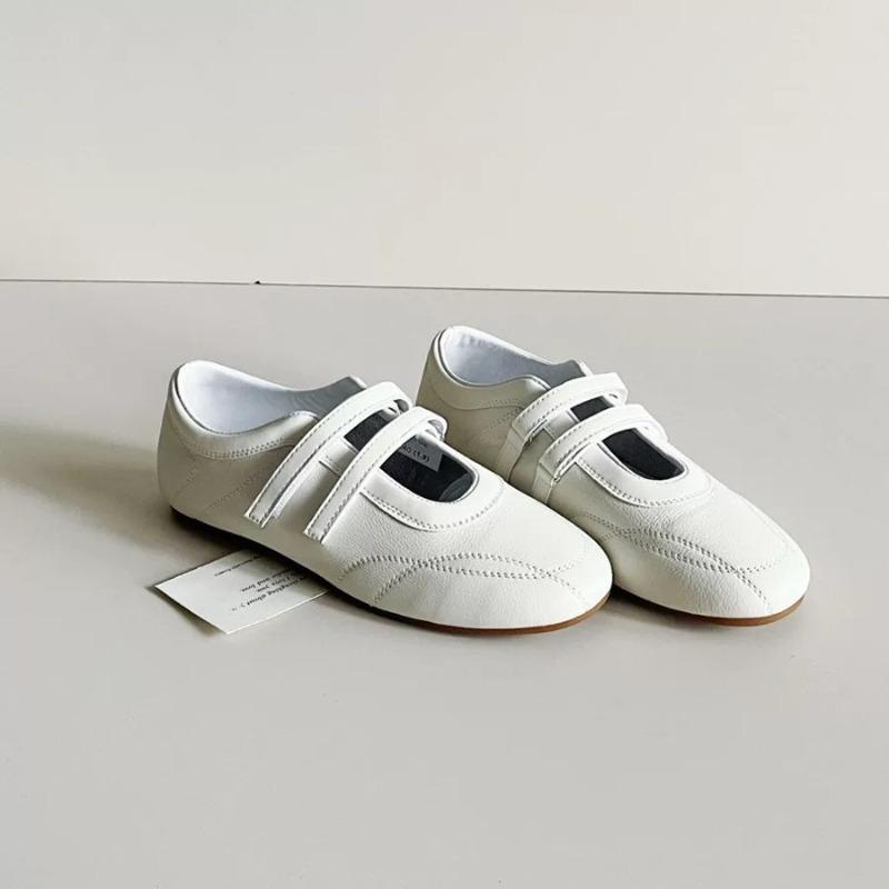 Versione in pelle di pecora~ Scarpe sportive casual a testa tonda coreane a bocca bassa Scarpe Mary Jane con velcro Scarpe singole Scarpe da allenamento tedesche a fondo piatto da donna