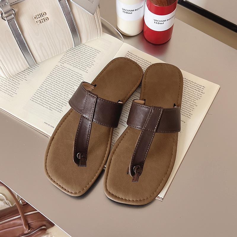 

Летние пляжные крутые тапочки мягкая подошва модные универсальные сандалии круглый носок пляжные прямые женские шлепанцы 38 коричневый