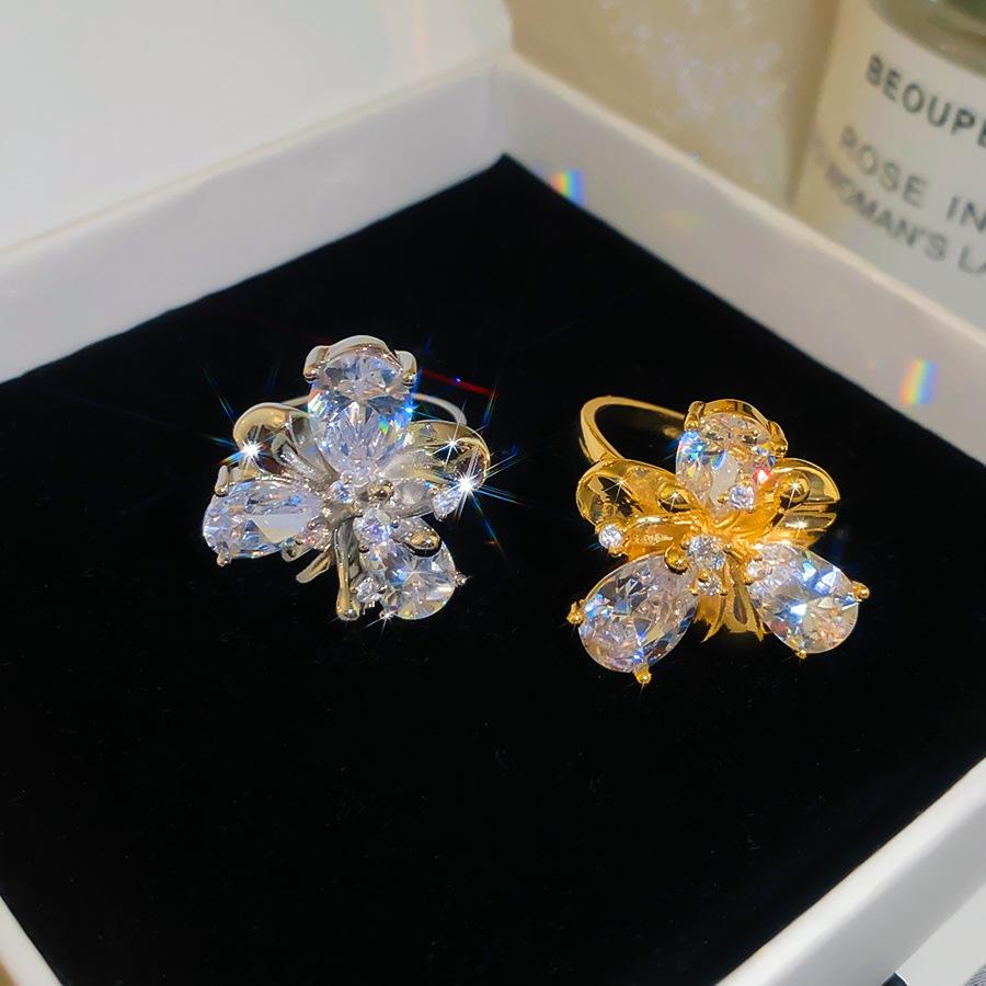 18k Gold-Plated Zirconia Water Drop Flower Ring, Simple Fashion Luxury Jewelry