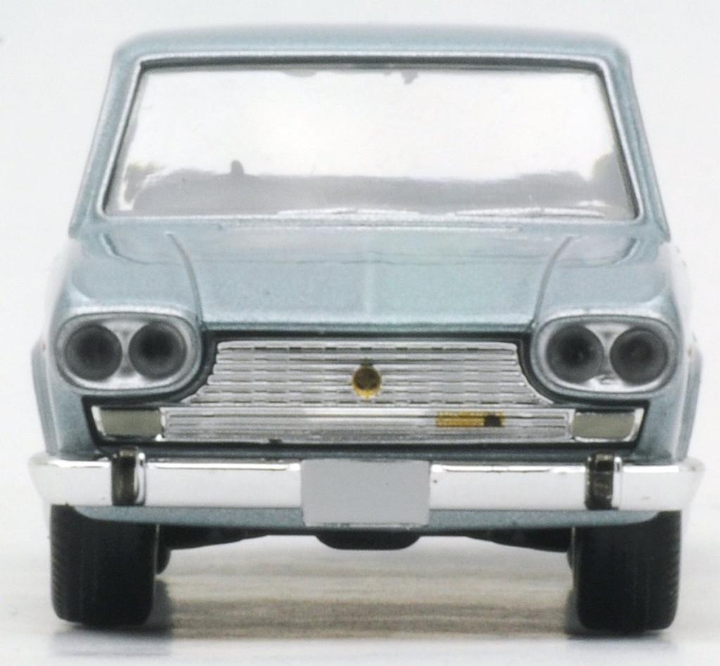 Tomica Limited Vintage Cedric Special 6 66 Model Finished Product LV-95c (Light Blue)