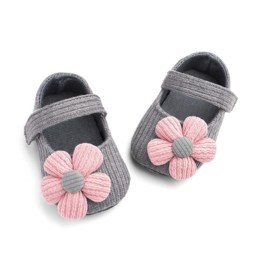 Baby First Walkers Woolen Knitting Cotton Flower Bow Princess Soft Bottom Baby Casual 0-3 M Old Newborn Indoor Shoes