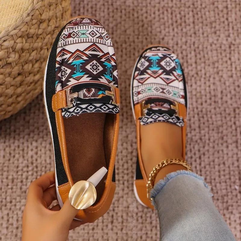 Fashion Female Shoes On Sale 2024 New One Kick Women's Flats Autumn Round Toe Mixed Colors Flat Casual Comfortable Large Size Shoes
