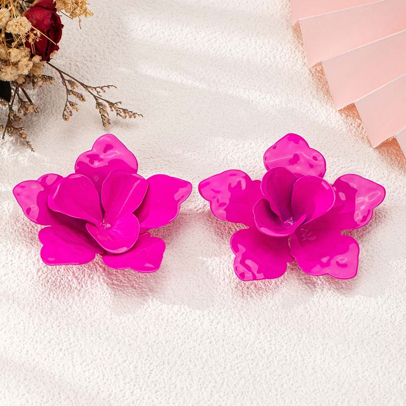 

Exaggerated Metal Large Flower Stud Earrings for Women Vintage Red Drip Oil Petal Personality Earrings Party Zircon Accessories рожевий