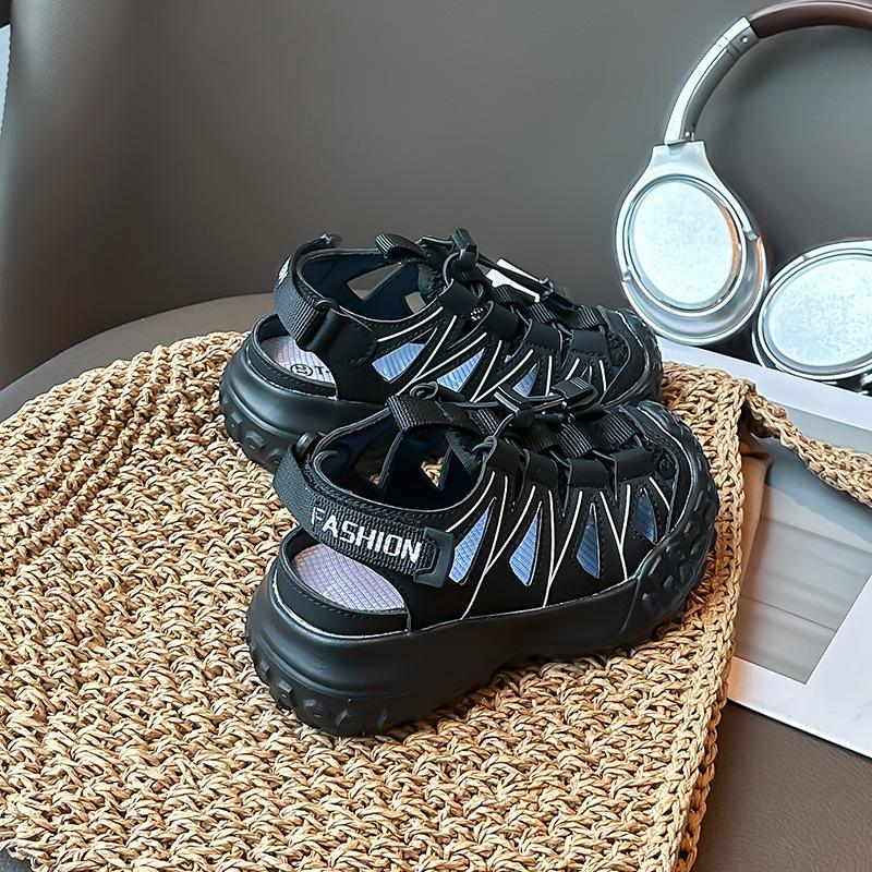 Children's Sandals for School New Girls Sandals Summer Cut-outs Fashion Kids Causal Hollow-out Sports Shoes Boys New Versatile