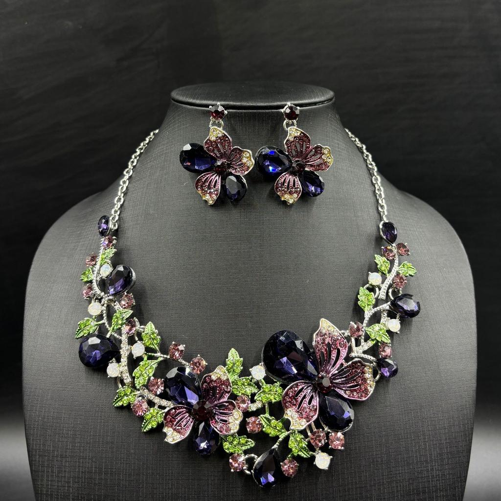 Flower Necklace And Earrings Set - Bridal Dress Accessory For Bridesmaid At Wedding Banquet