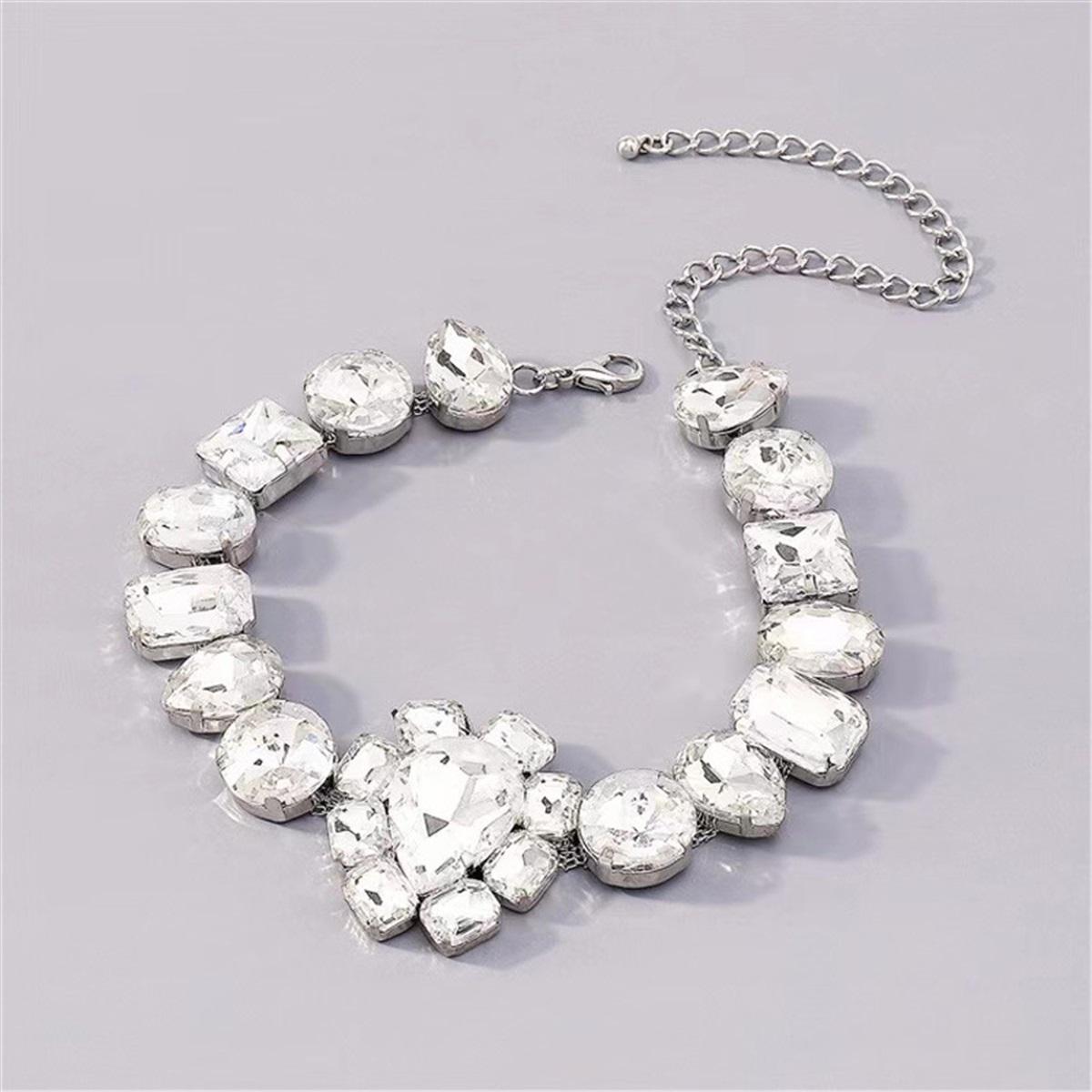 

Tooxika Personalised Exaggerated Artificial Rhinestone Flower Necklace Light Luxury Temperament Banquet Runway Celebrity Collarbone Chain Necklace