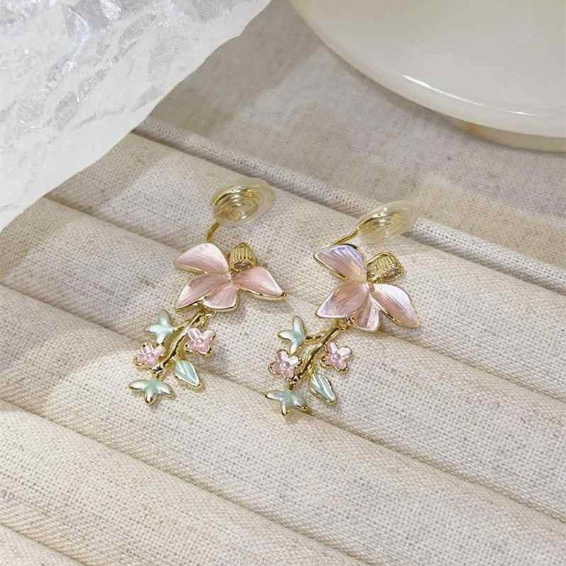 Spray paint flower leaf fringed earrings Mori fashion stud earrings high sense versatile personality earrings women