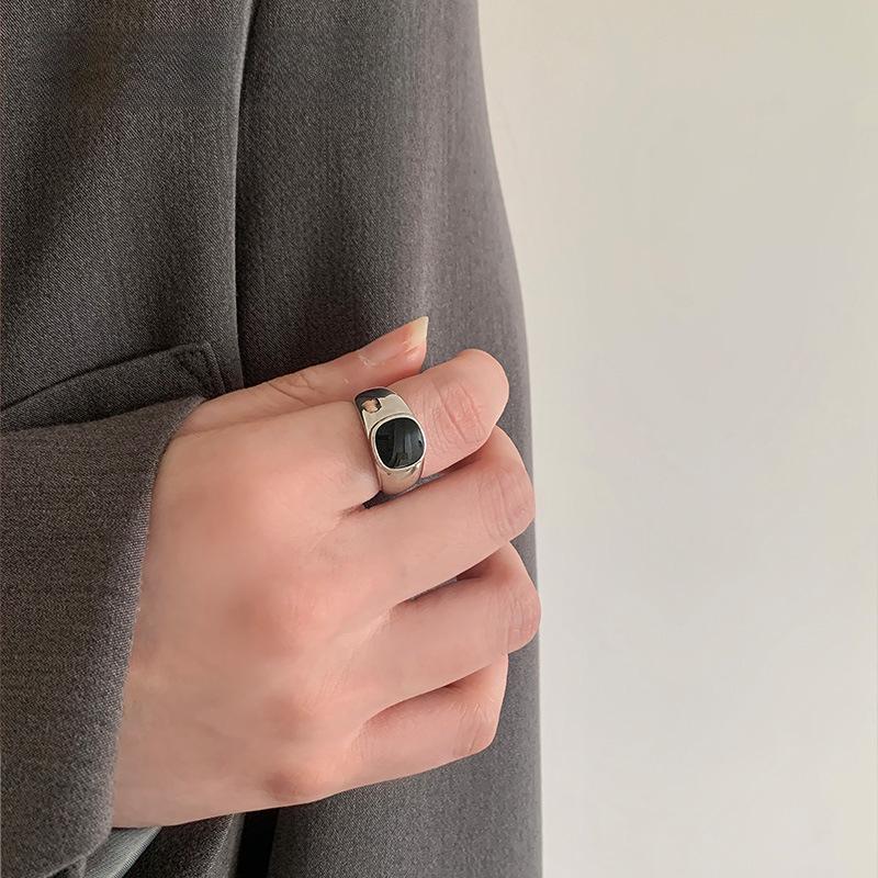 Trend Cool Black Dripping Oil Geometric Square Ring Female Niche Cold Feeling Stacked Ring Titanium Steel Non-Fading Jewelry Quality
