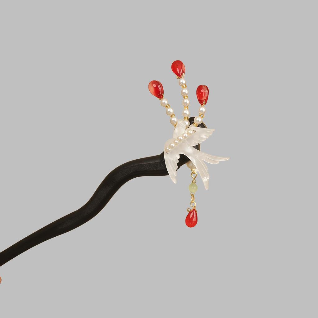 Hanfu Headdress: Retro Chinese Tassel Hairpin with Cheongsam Style