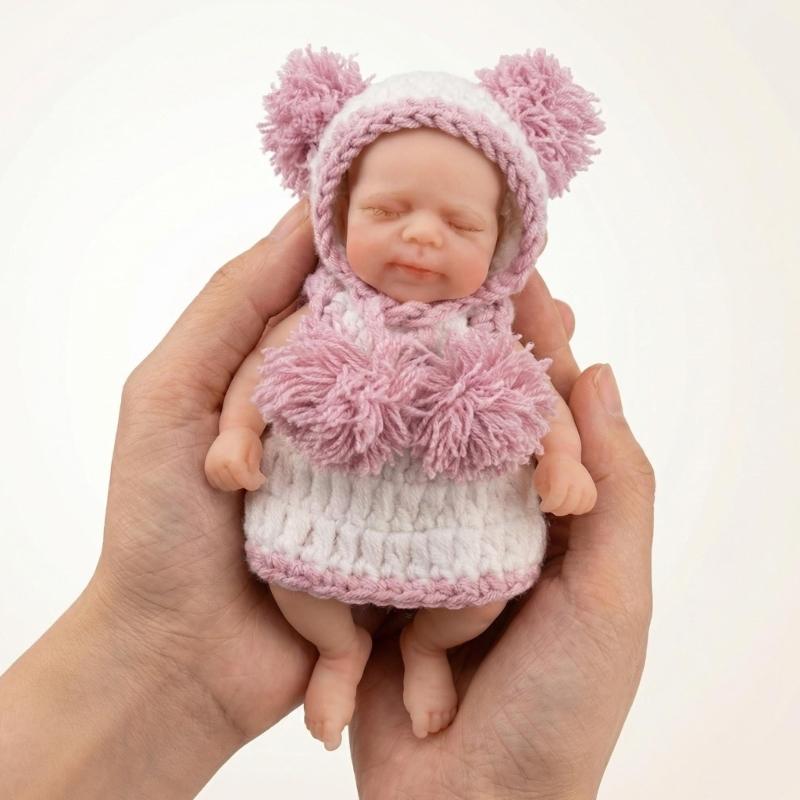 Реалистичная 6-дюймовая силиконовая кукла-младенец девочка Реалистичная детская игрушка Мягкая кукла Силиконовая с шапочкой и свитером Коллекционная 1