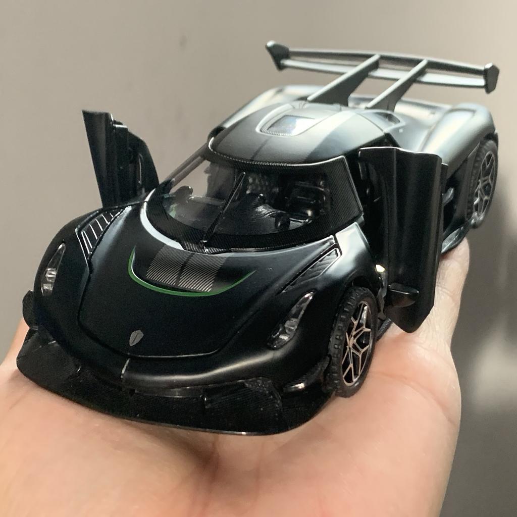 1:32 Jesko Super Sports Car Alloy Metal Diecast Model Car Holiday Present For Hobby Collectors Home Computer Desktop Decorations
