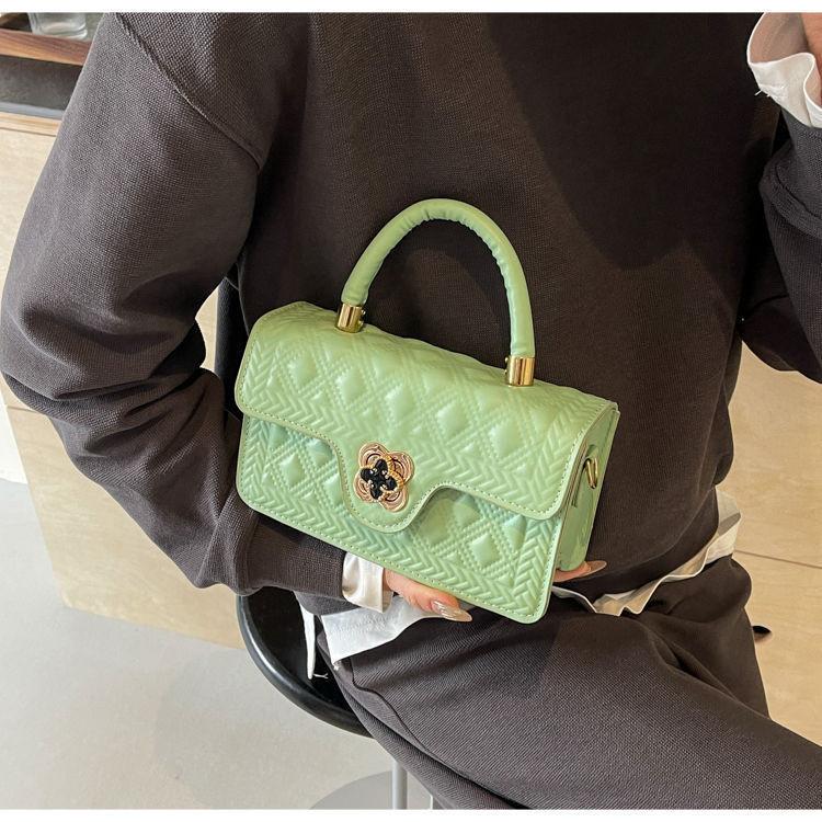2024 New Fashion Diamond Grid Texture Shoulder Commuter Simple Handbag