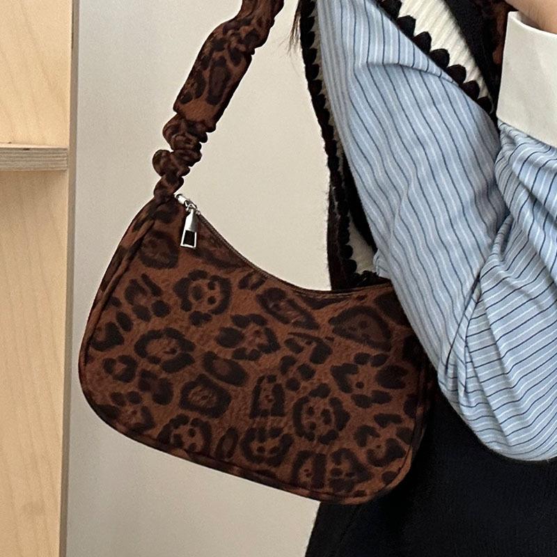 Fashionable and Personalized Leopard Print Autumn and Winter Casual New Style Fashionable Simple Underarm Single Shoulder Crossbody Underarm Bag
