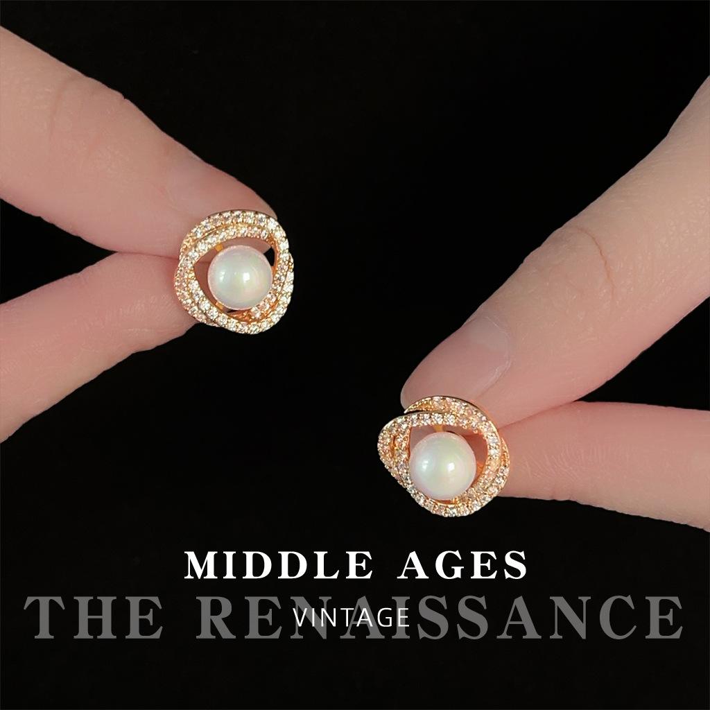 Medieval slightly inlaid zircon geometric stud earrings, elegant and simple literary earrings, earrings.