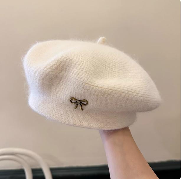 Autumn And Winter New Sweet And Versatile Style Retro Fashion Painter'S Hat Women'S Bow Rabbit Hair Knitted Beret