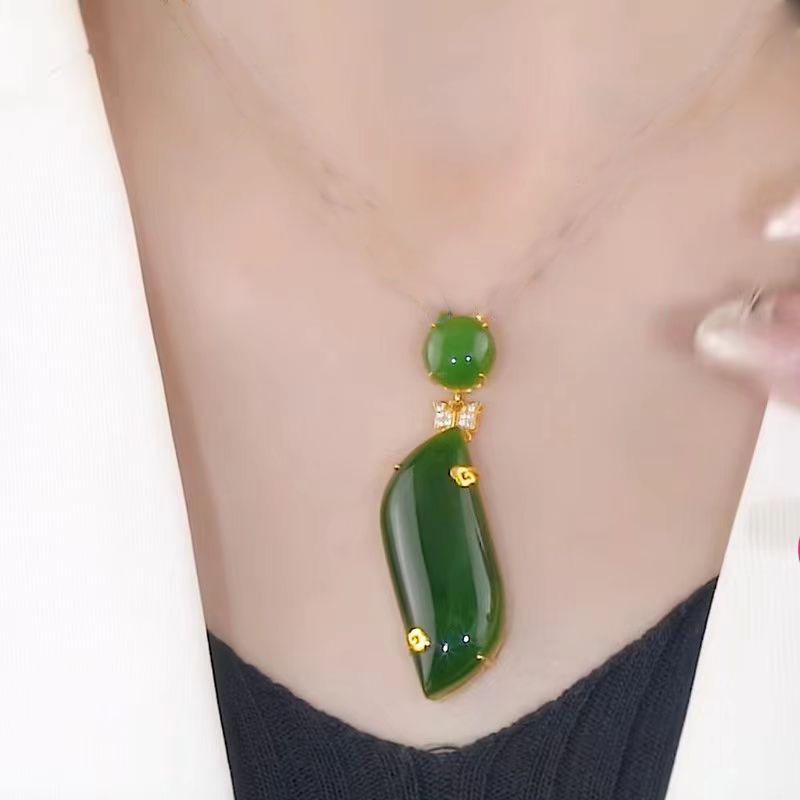 

Ожерелье «Золотой бамбуковый узел» на праздник Циси: Элегантная женская ключичная цепочка в стиле Douyin