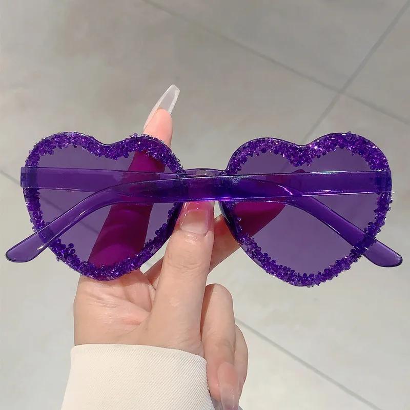 Popular y2k Vintage Love Heart Sunglasses Women For Men Luxury Brand Designer Sun Glasses Punk Diamond Candy Pink Party Shades