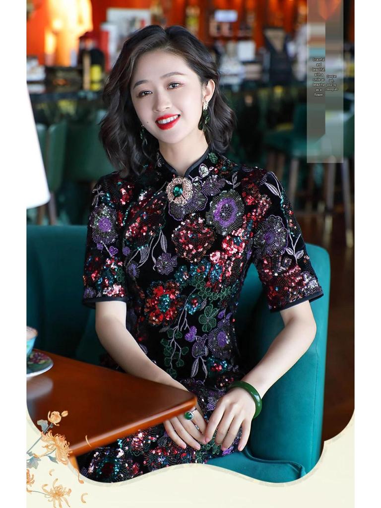 Women's Retro Chinese-Style Autumn Cheongsam with Embroidered Sequin Details