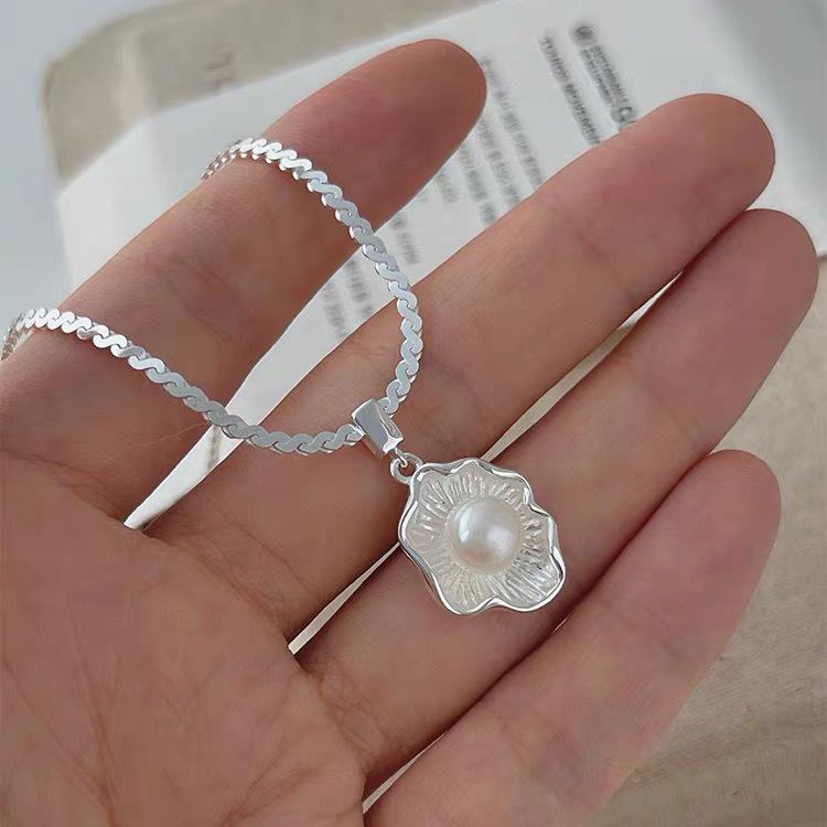 Korean S925 Sterling Silver Fried Egg Pearl Snake Bone Chain Necklace