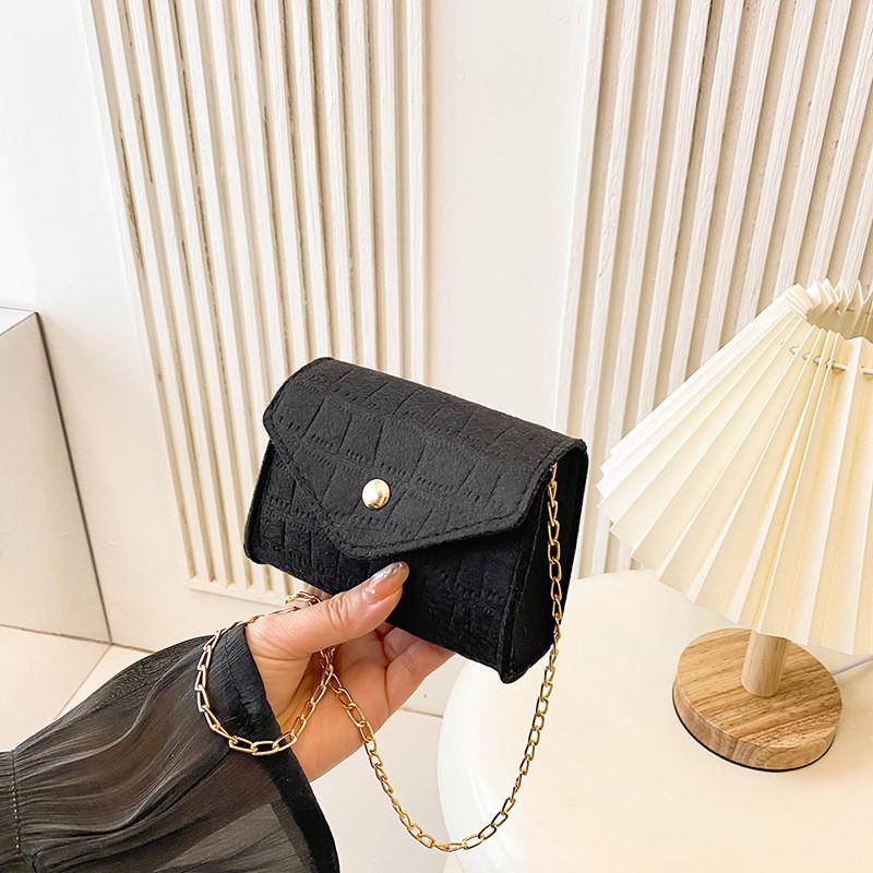 Modern Elegant Crossbody Bag Featuring Unique Stitching Design For Trendy Looks