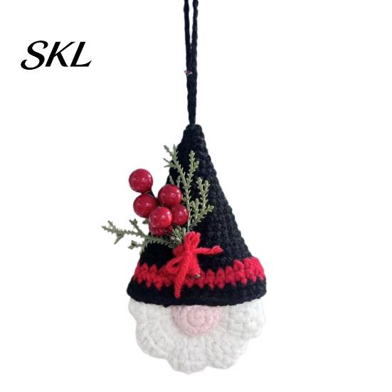 Festive Winter Room Ornaments Hand Crochet Christmas Gnome Ornaments, Knitted Faceless Hanging Decorations, Reusable Holiday Door Handles Yarn