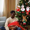 4 Stück Weihnachtsbaumdekoration Artikel Schneemann, Rentier, Bärenpuppen, Weihnachtsmann Weihnachtsornamente mit Schnur zum Aufhängen