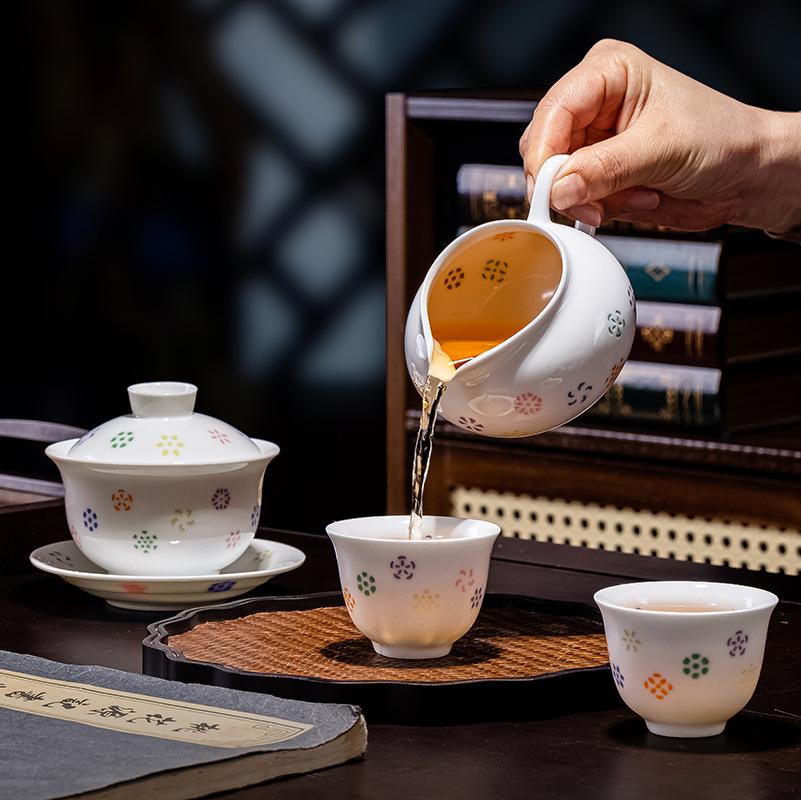 Jingdezhen Colorful Linglong Tea Set Gift Ceramic Cup Saucer Cover Bowl Kung Fu Tea Set Full Set of Souvenirs
